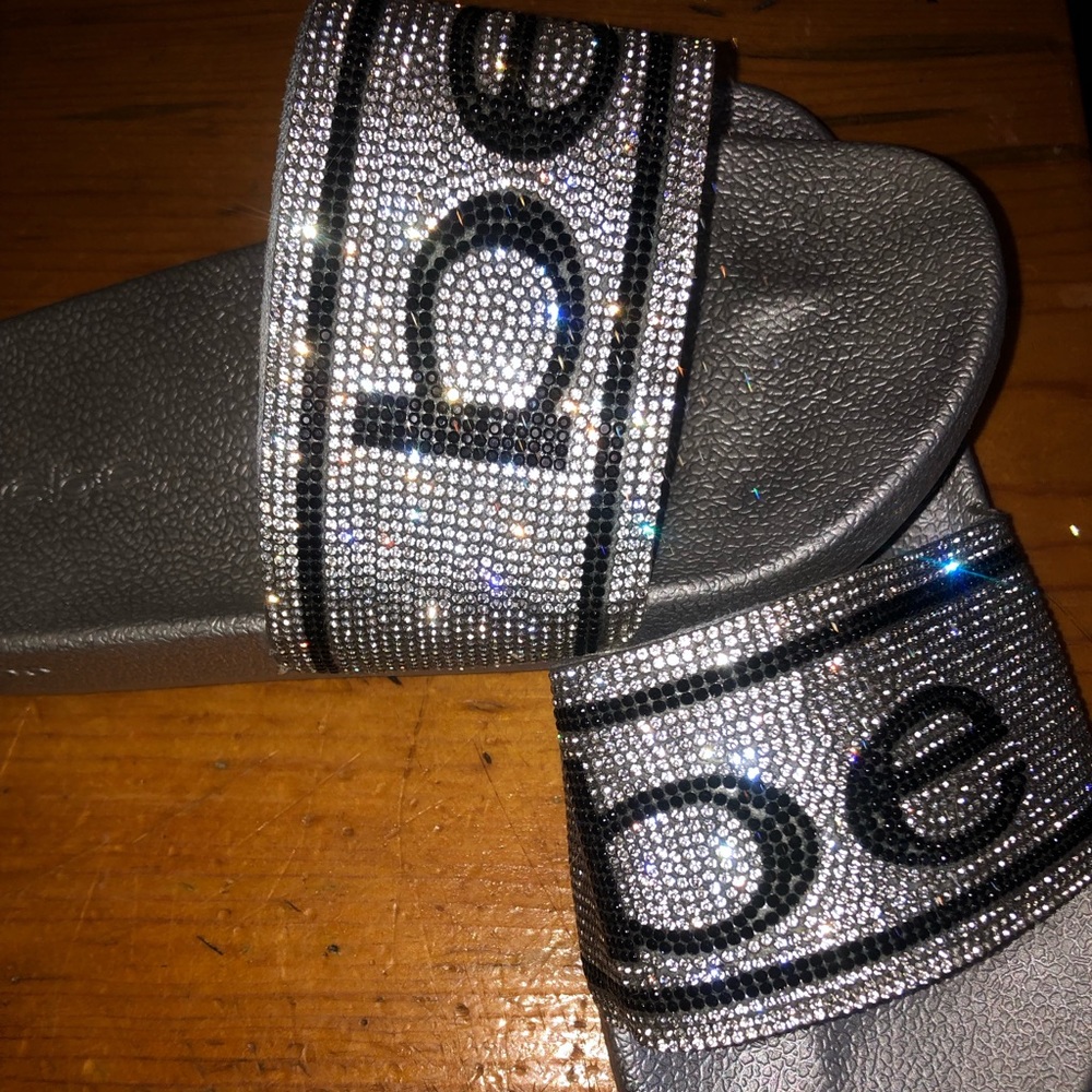 NWOT BEBE SANDALS